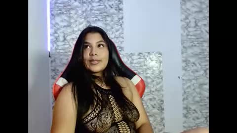 Snapshot of rachel_sky1 chatting on 05.21.26 rachel_sky1 online show from 05.21.26