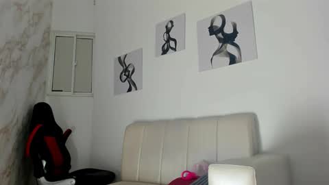 rachell_owen online show from 10.12.25