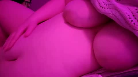 Snapshot of rachs_wardrobe chatting on 02.05.26 rachs_wardrobe online show from 02.05.26