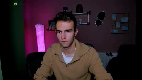 Snapshot of rafael_bien chatting on 11.21.25 rafael online show from 11.21.25