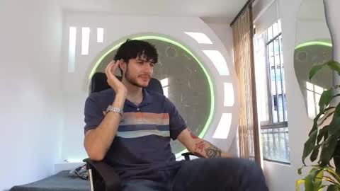 Snapshot of rafael_mendez chatting on 09.15.25 R A F A E L online show from 09.15.25