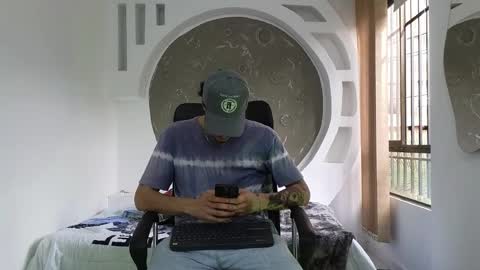 Snapshot of rafael_mendez chatting on 11.23.25 R A F A E L online show from 11.23.25