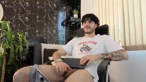 R A F A E L online show from 02.04.26