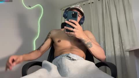 Snapshot of rafael_stone1 chatting on 04.15.26 NEW IG online show from 04.15.26