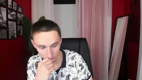 Snapshot of raffael_stanley chatting on 09.17.25 Raffael online show from 09.17.25