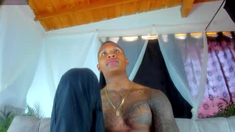 Snapshot of ragnarhot24 chatting on 10.26.25 Andres H online show from 10.26.25