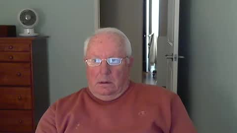 Snapshot of raiderman215 chatting on 12.08.24 raiderman215 online show from 12.08.24