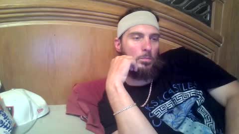 Snapshot of raidersman757 chatting on 10.25.25 hitman online show from 10.25.25