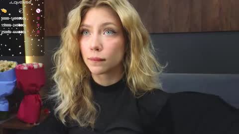 Lisa online show from 03.08.25