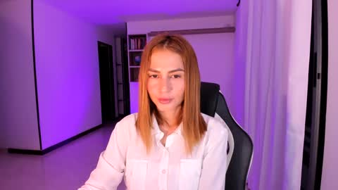 Jennyindependent model . online show from 03.07.25