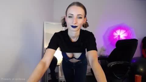 Call me Lei online show from 10.04.25