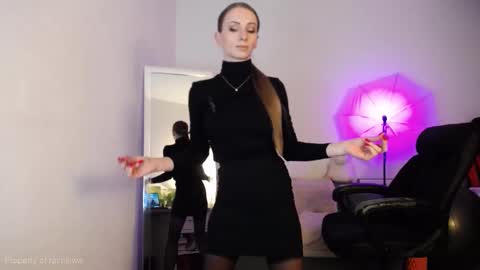 Call me Lei online show from 10.26.25