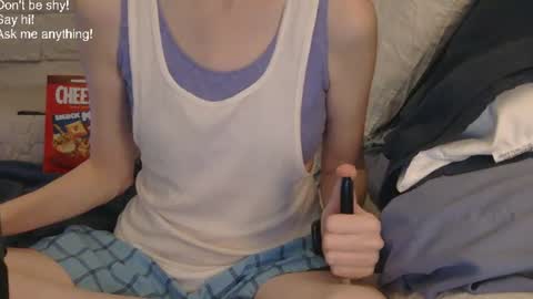Snapshot of rainydayem chatting on 07.18.26 RainyDayEm online show from 07.18.26