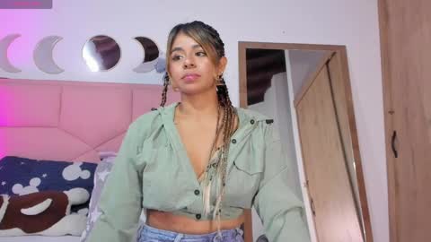  Nina  online show from 04.19.26