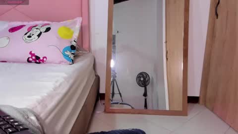  Nina  online show from 04.21.26