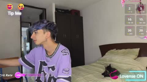 Snapshot of rakhubs chatting on 04.04.26 Enzo online show from 04.04.26