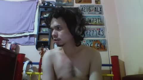 Snapshot of raku2386 chatting on 01.01.25 Ken online show from 01.01.25