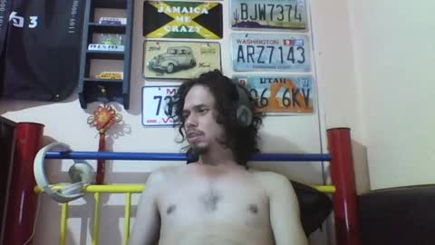 Snapshot of raku2386 chatting on 03.11.25 Ken online show from 03.11.25