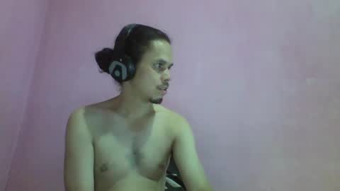 Snapshot of raku2386 chatting on 09.28.25 Ken online show from 09.28.25