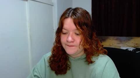 Snapshot of ramona15 chatting on 11.12.25 Ramona online show from 11.12.25