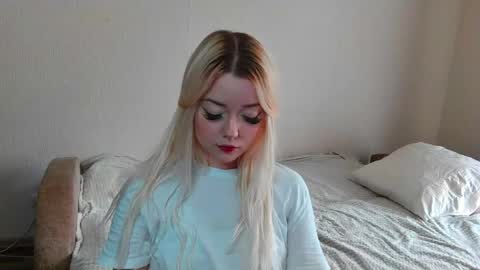Snapshot of ramonadellavalle chatting on 06.06.26 10Kay online show from 06.06.26