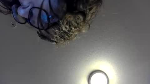 Snapshot of ramonaquinn chatting on 12.23.25 RAMONA Q online show from 12.23.25