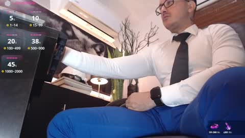 Snapshot of randylukehot chatting on 01.06.25 randylukehot online show from 01.06.25