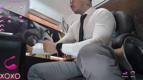 Snapshot of randylukehot chatting on 11.11.25 randylukehot online show from 11.11.25