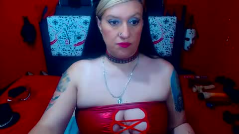 Snapshot of randymaturex01 chatting on 02.02.25 Sonia online show from 02.02.25