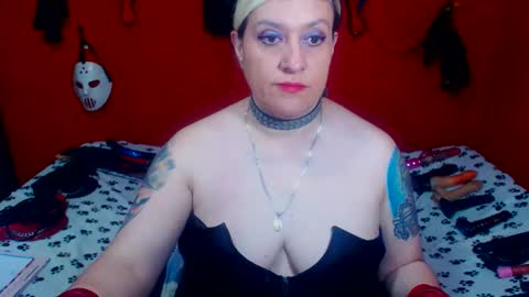 Snapshot of randymaturex01 chatting on 09.10.25 Sonia online show from 09.10.25