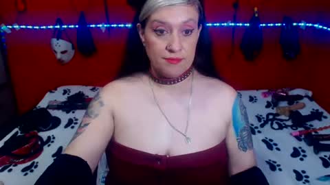 Snapshot of randymaturex01 chatting on 11.23.25 Sonia online show from 11.23.25