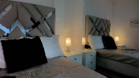 Snapshot of raquel_moore chatting on 02.24.25 Raquel Moore online show from 02.24.25