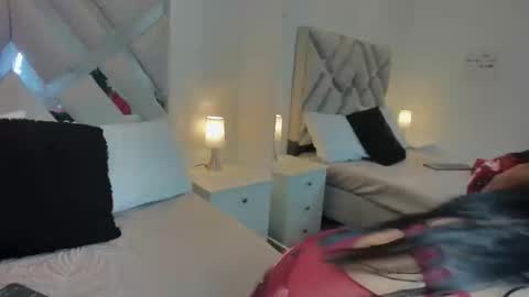 Snapshot of raquel_moore chatting on 03.12.25 Raquel Moore online show from 03.12.25