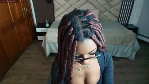 Raquel online show from 03.07.25