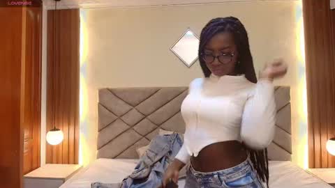 Snapshot of raqueljones_ chatting on 02.07.26 Raquel online show from 02.07.26