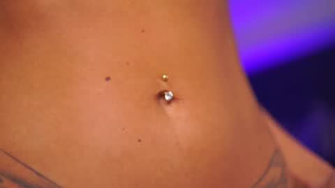 Raquelle online show from 02.08.25