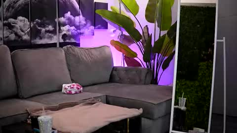 Raquelle online show from 03.21.26