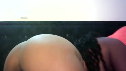Snapshot of rara_molly chatting on 06.29.26 rara_molly online show from 06.29.26