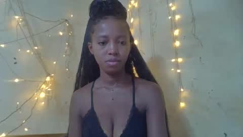 Snapshot of rasoanirinaa chatting on 04.05.26 rasoanirinaa online show from 04.05.26