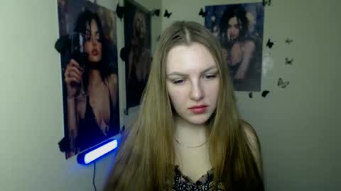 raspberry0101 online show from 11.22.25