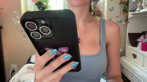 Snapshot of rasphberryclemmi chatting on 07.08.26 rashberrybussy online show from 07.08.26