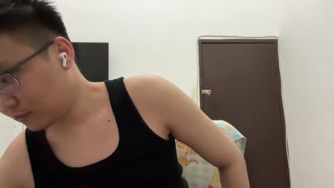 randomnaut online show from 02.15.25