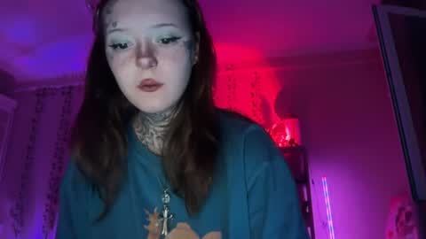 Snapshot of raven_armor chatting on 06.18.26 raven_armor online show from 06.18.26