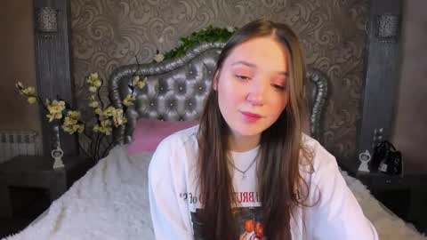 Snapshot of raven_crowe chatting on 03.14.26 Raven online show from 03.14.26