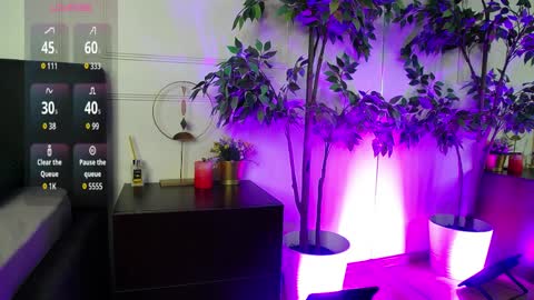 Raven Foxxy online show from 04.05.26