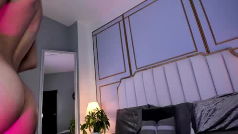 Snapshot of raven_jade_ chatting on 02.02.25 raven_jade_ online show from 02.02.25