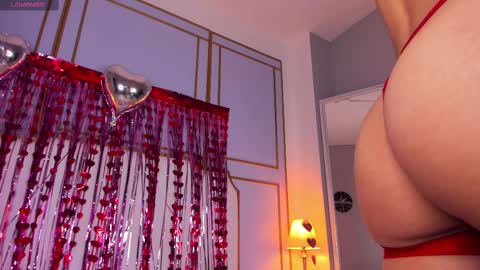 Snapshot of raven_jade_ chatting on 02.15.25 raven_jade_ online show from 02.15.25