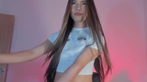 Snapshot of raven_li01 chatting on 02.23.26 Isaindepent model online show from 02.23.26