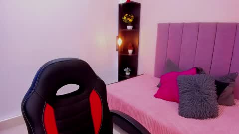 raven_loove online show from 04.13.26