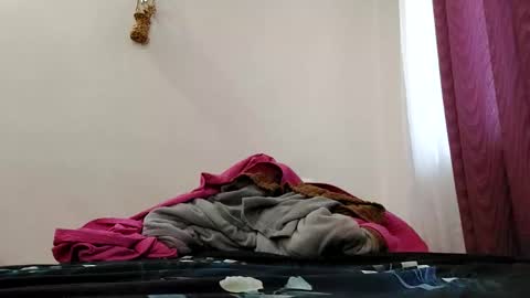 Snapshot of ravenbby chatting on 03.11.25 ravenbby online show from 03.11.25